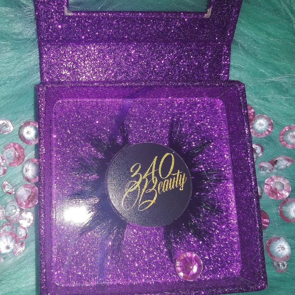 Poping lashes